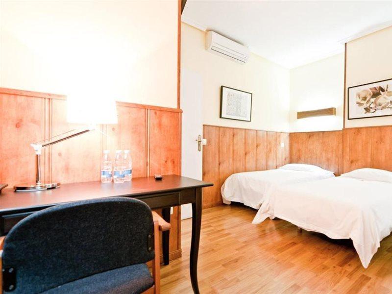 Hostal Asuncion Madrid Kültér fotó