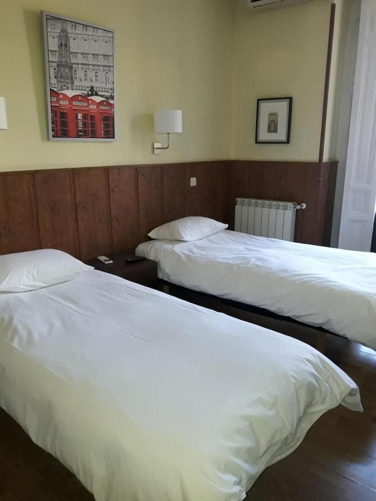 Hostal Asuncion Madrid Kültér fotó