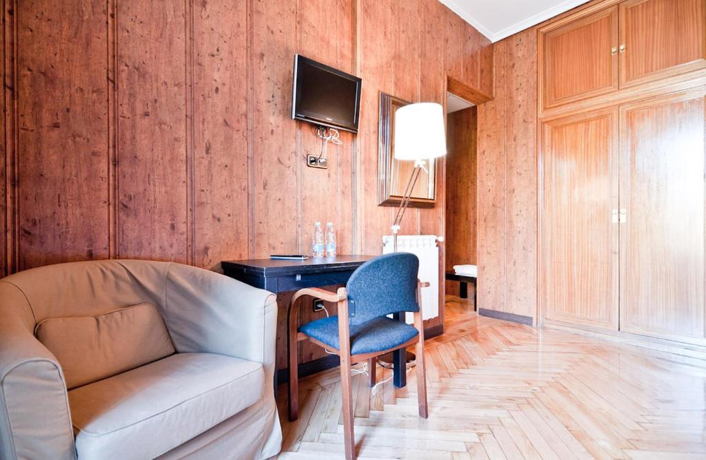 Hostal Asuncion Madrid Szoba fotó