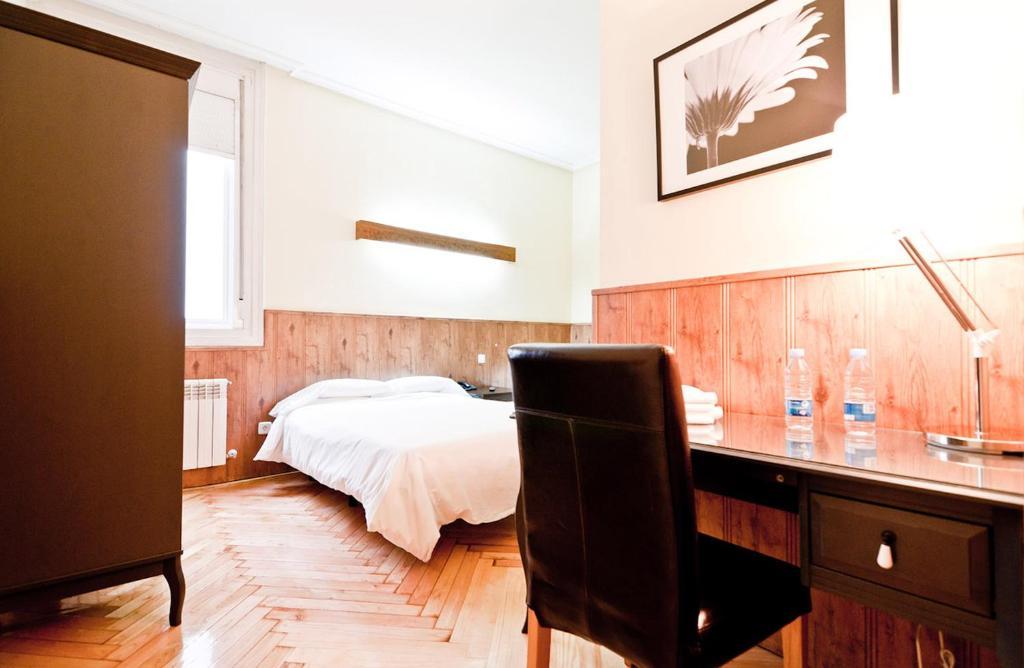 Hostal Asuncion Madrid Szoba fotó
