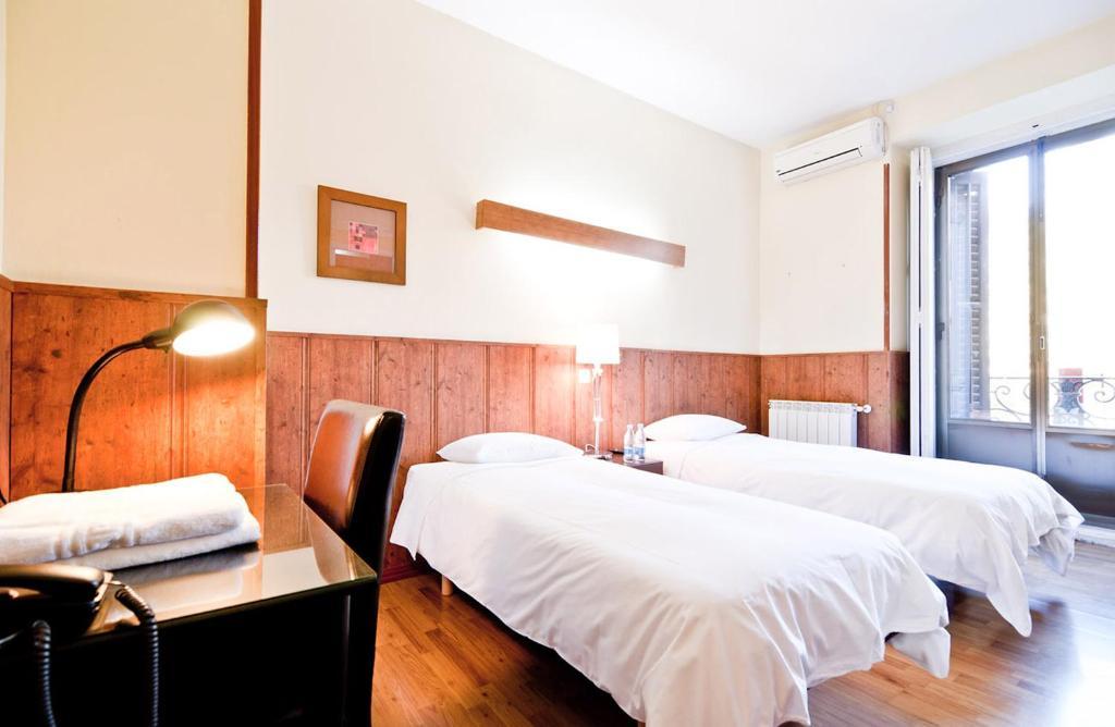 Hostal Asuncion Madrid Szoba fotó
