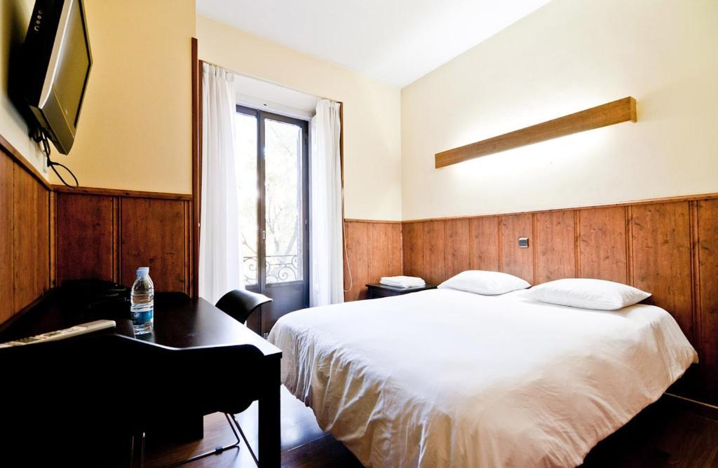 Hostal Asuncion Madrid Szoba fotó