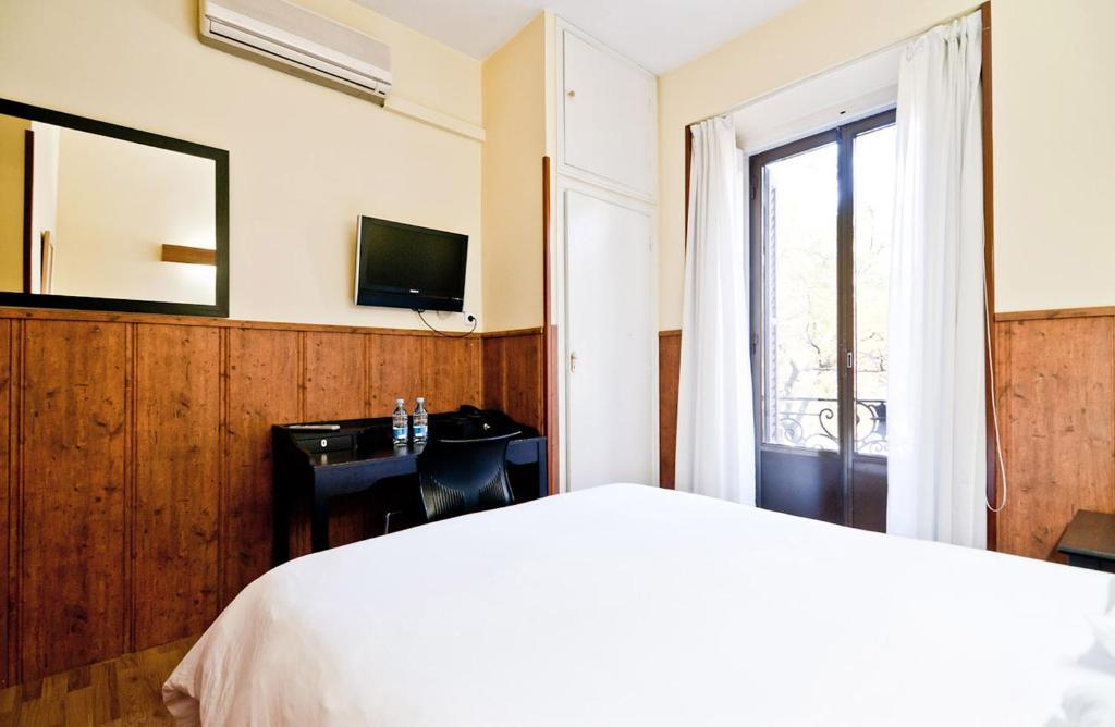Hostal Asuncion Madrid Szoba fotó